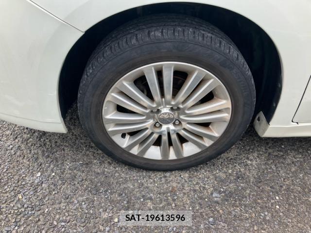 Nissan Wingroad 2011-09 8746982-11