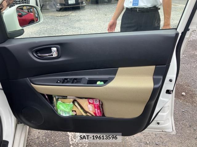 Nissan Wingroad 2011-09 8746982-13