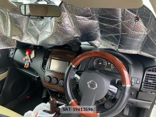 Nissan Wingroad 2011-09 8746982-17
