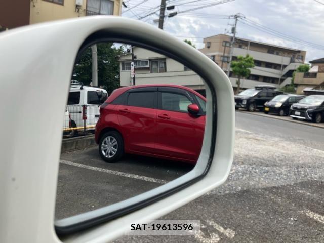 Nissan Wingroad 2011-09 8746982-25