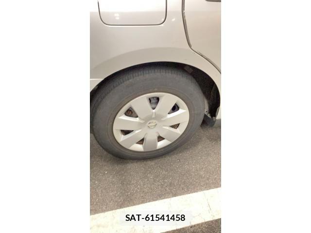 Nissan Wingroad 2010-09 8832616-10