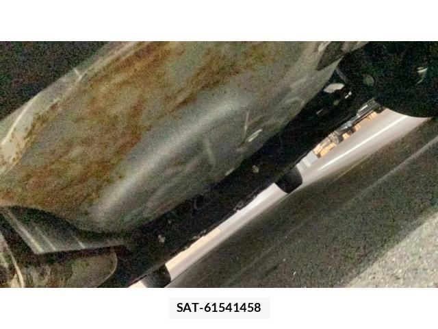 Nissan Wingroad 2010-09 8832616-13