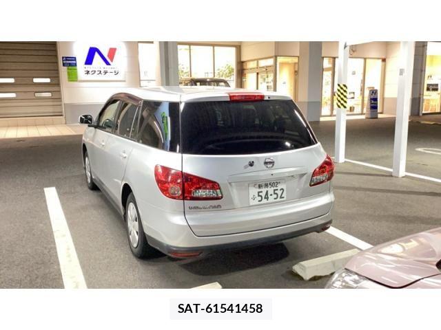 Nissan Wingroad 2010-09 8832616-2