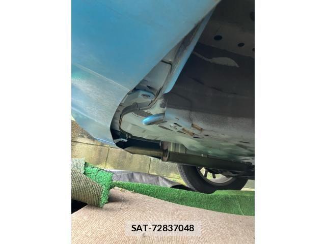 Nissan Wingroad 2013-11 8883063-9