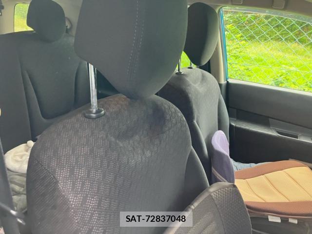 Nissan Wingroad 2013-11 8883063-13