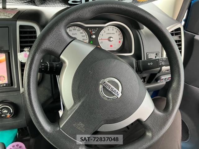 Nissan Wingroad 2013-11 8883063-16