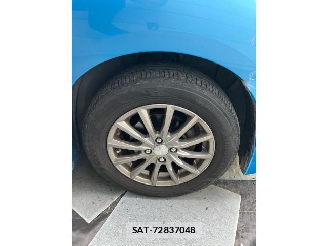 Nissan Wingroad 2013-11 8883063-3