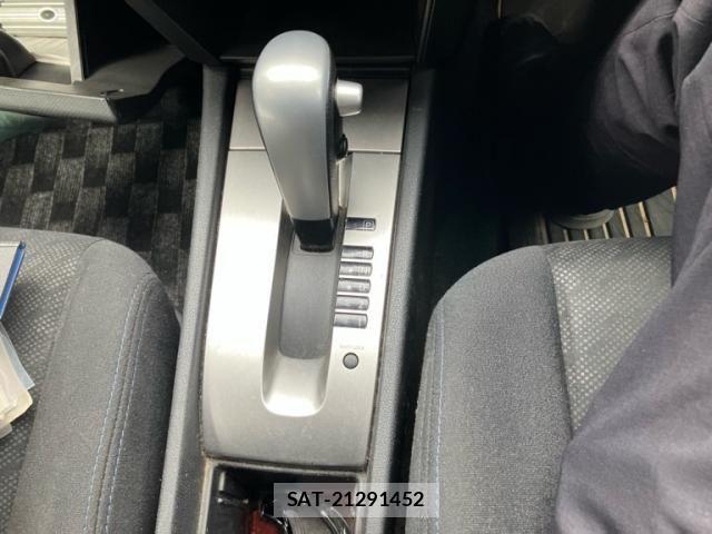 Nissan Wingroad 2012-03 7903670-14
