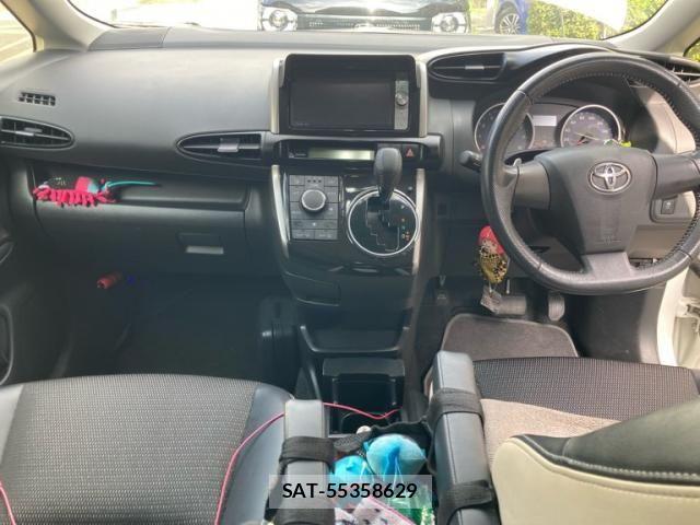 Toyota WISH 2012-05 1268796-12