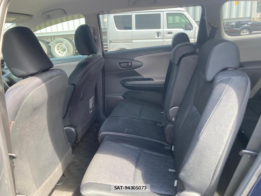 Toyota WISH 2009-10 1289589-9