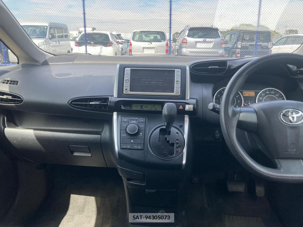 Toyota WISH 2009-10 1289589-12