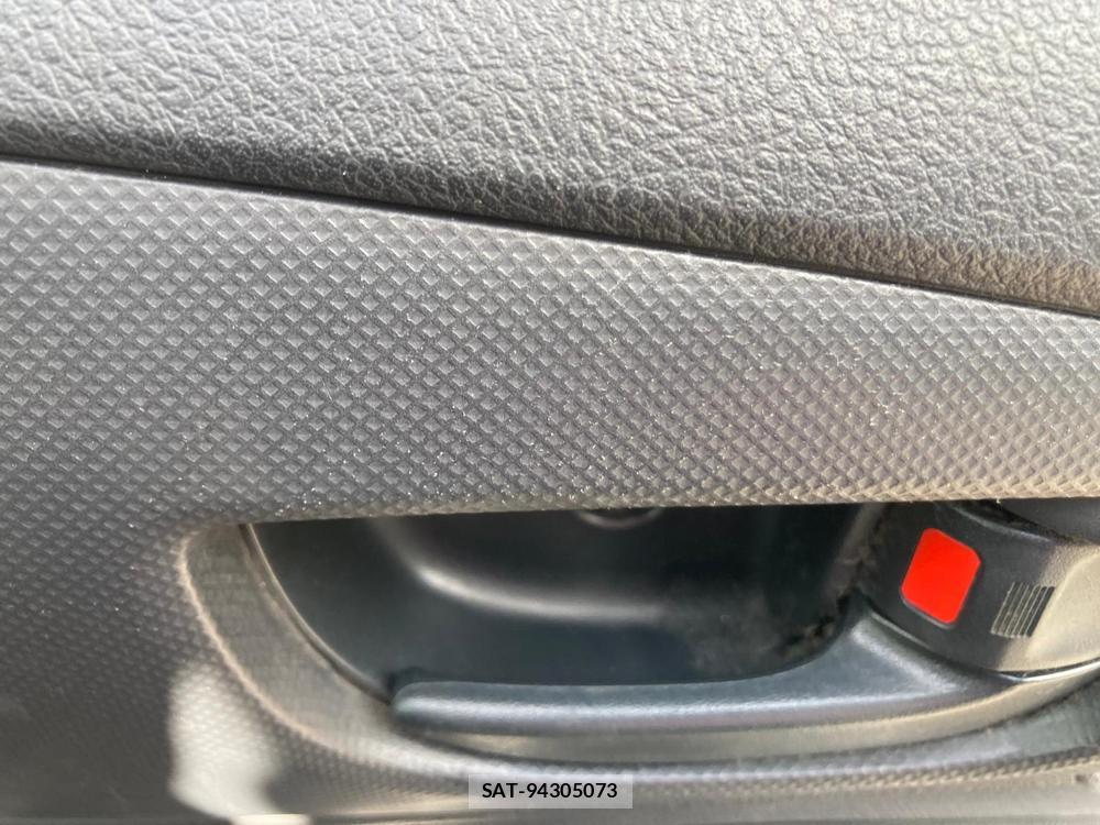 Toyota WISH 2009-10 1289589-19