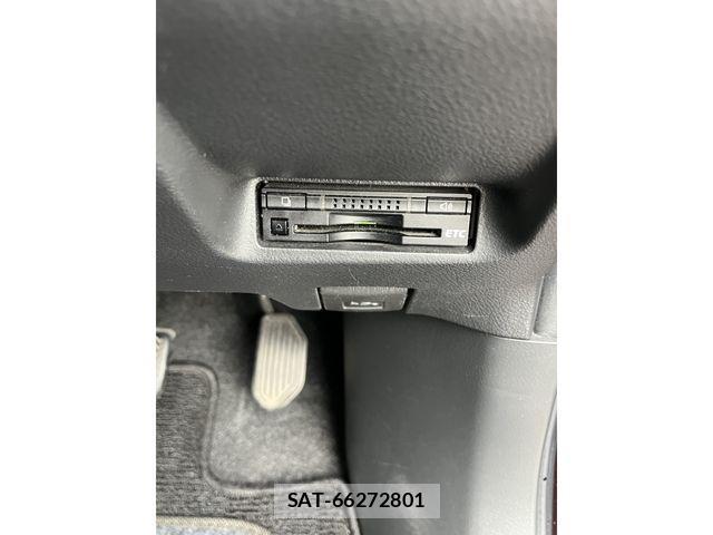 Toyota WISH 2012-07 2318970-14