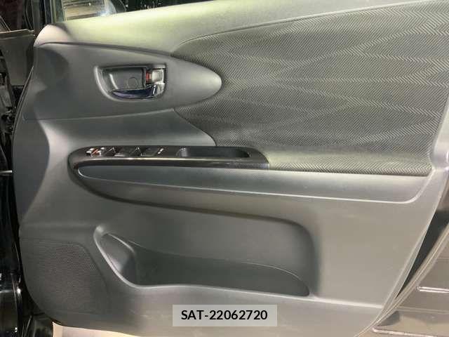 Toyota WISH 2015-04 3392009-12
