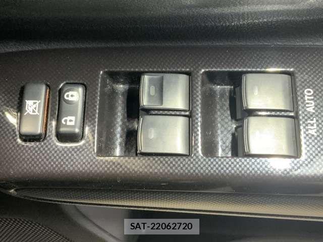 Toyota WISH 2015-04 3392009-13