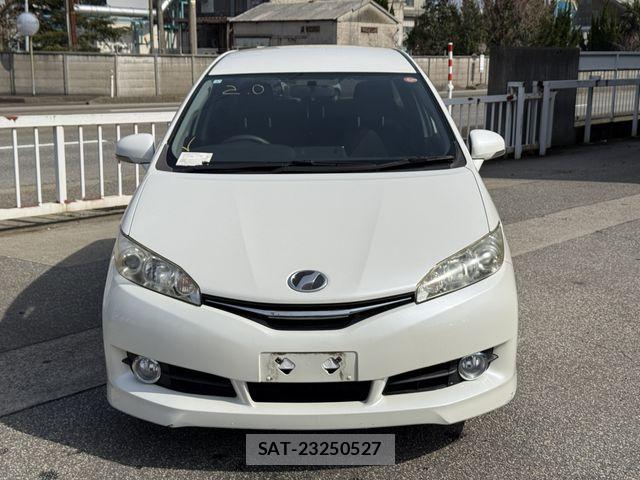 Toyota WISH 2013-04 6221346-7