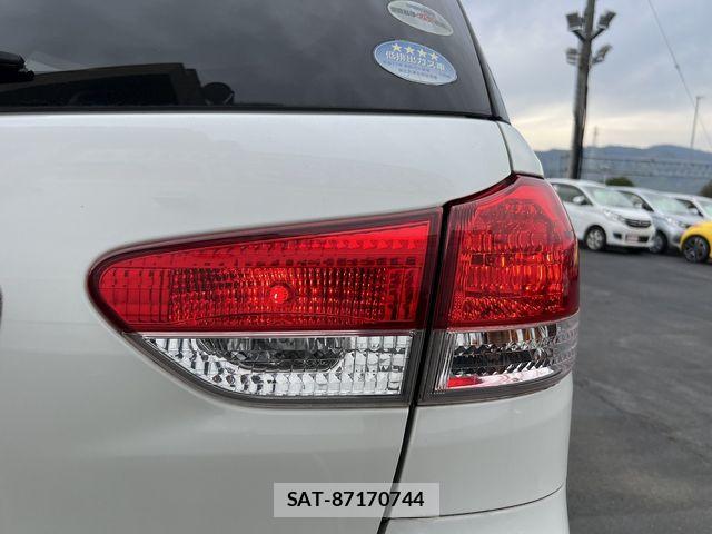 Toyota WISH 2011-12 6266457-24