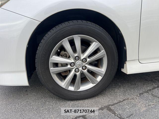 Toyota WISH 2011-12 6266457-27