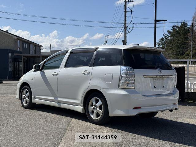 Toyota WISH 2008-09 6615822-2