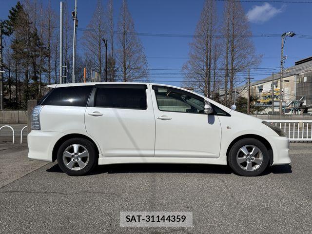 Toyota WISH 2008-09 6615822-5