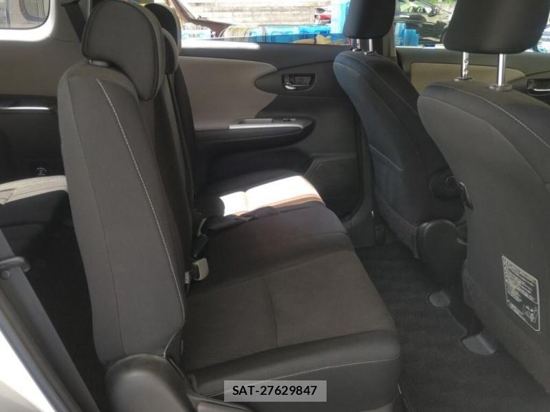 Toyota WISH 2009 6844771-5
