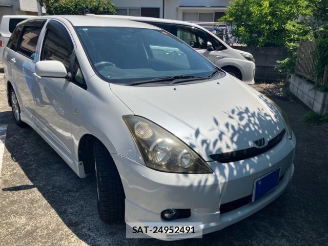 Toyota WISH 2003-11 6915712-1