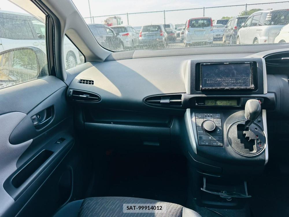 Toyota WISH 2010 6848850-17