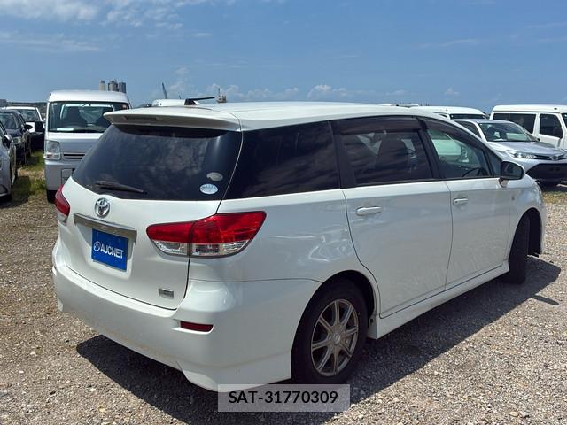 Toyota WISH 2011 7043693-2