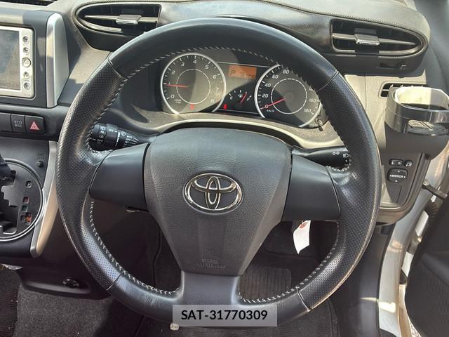 Toyota WISH 2011 7043693-6