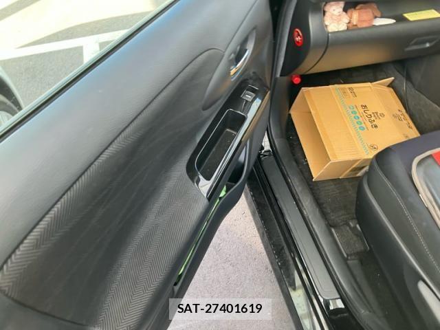 Toyota WISH 2015-06 7061472-25