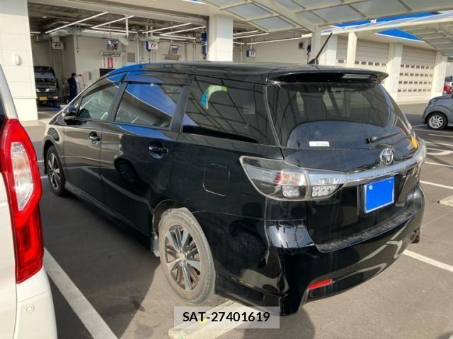 Toyota WISH 2015-06 7061472-3