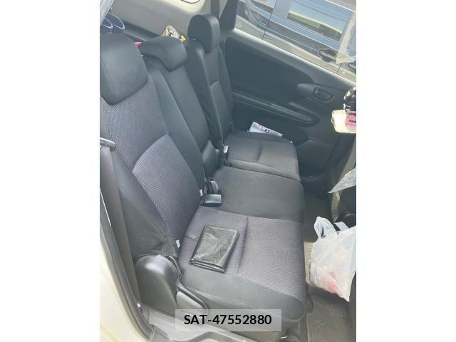 Toyota WISH 2017-04 7061473-13