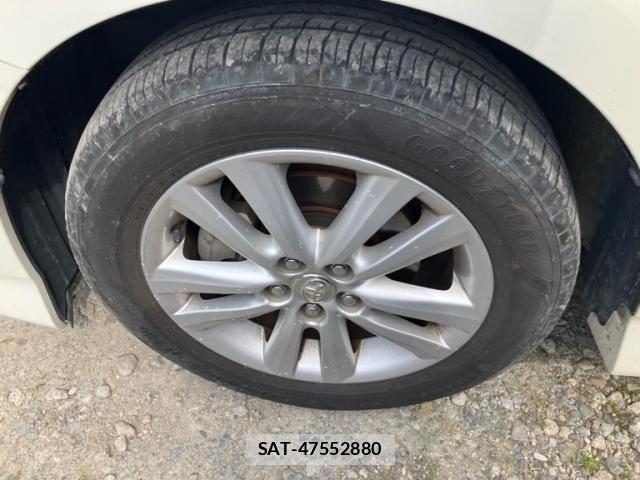 Toyota WISH 2017-04 7061473-4