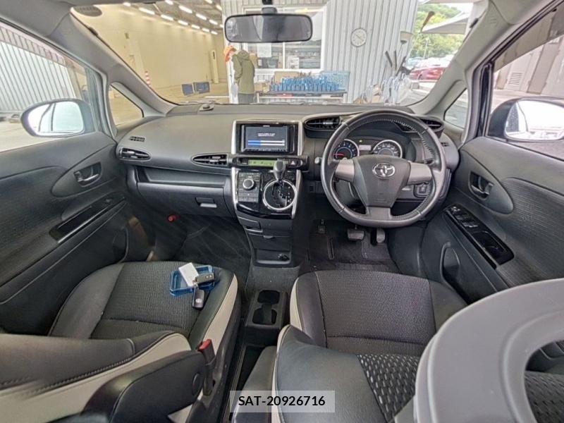 Toyota WISH 2011 7175275-4