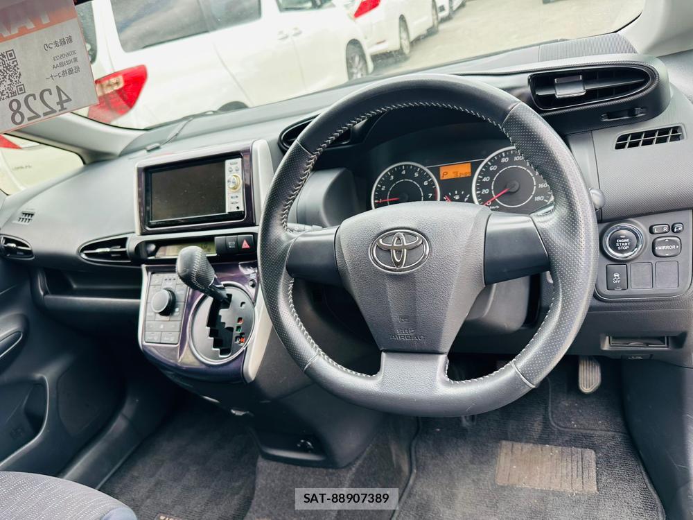 Toyota WISH 2011 7013712-14
