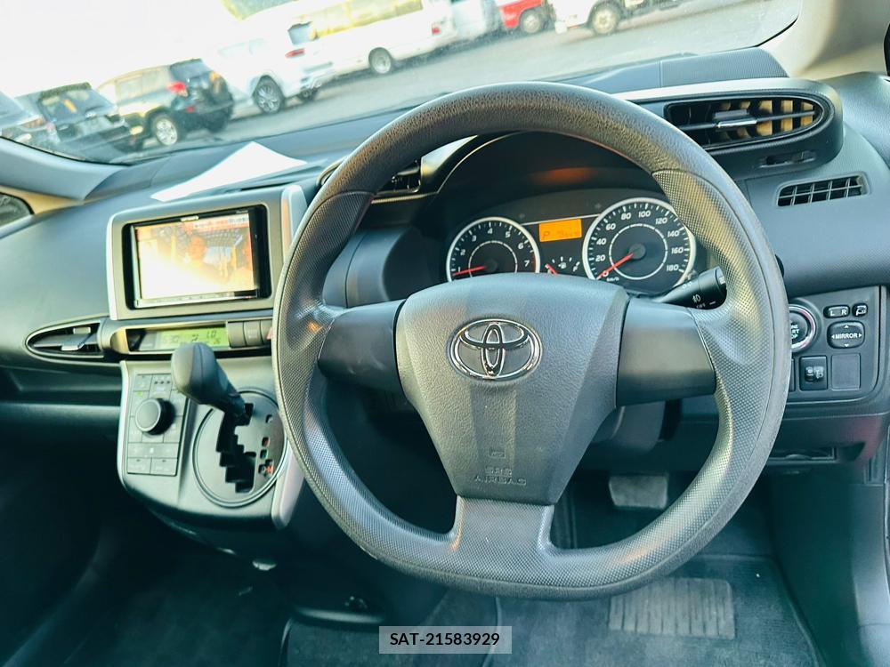 Toyota WISH 2012 7074646-14