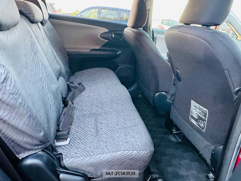 Toyota WISH 2012 7074646-8