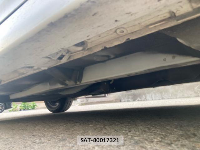 Toyota WISH 2013-06 7227460-4