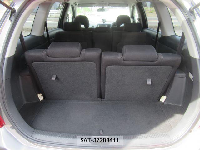 Toyota WISH 2006-04 7227448-11