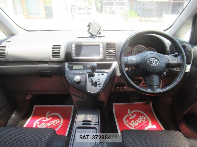 Toyota WISH 2006-04 7227448-1