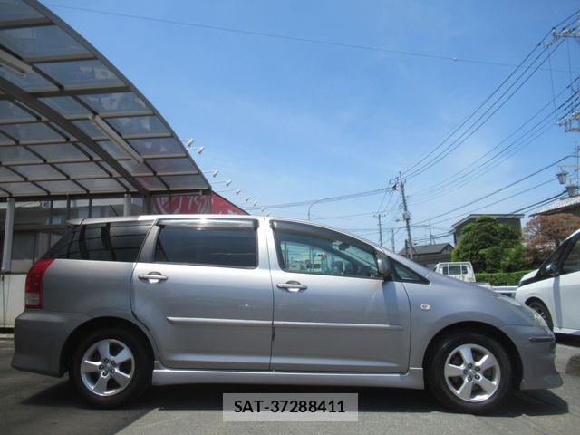 Toyota WISH 2006-04 7227448-3