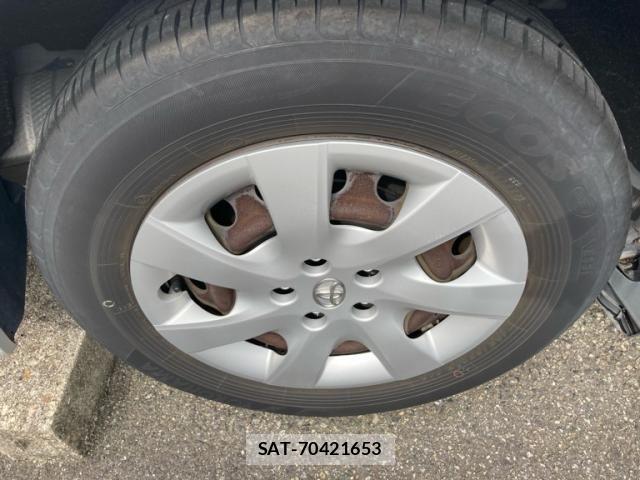 Toyota WISH 2013-08 7227461-8