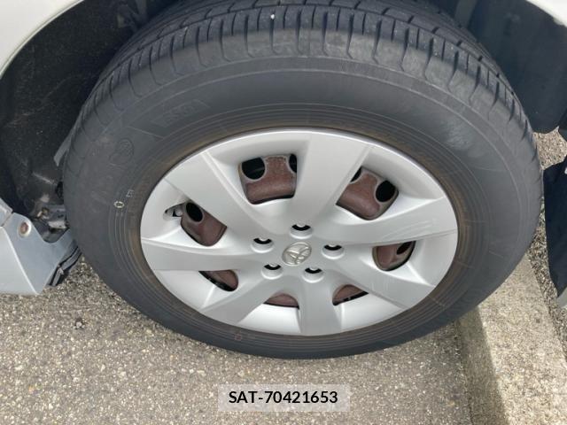 Toyota WISH 2013-08 7227461-11