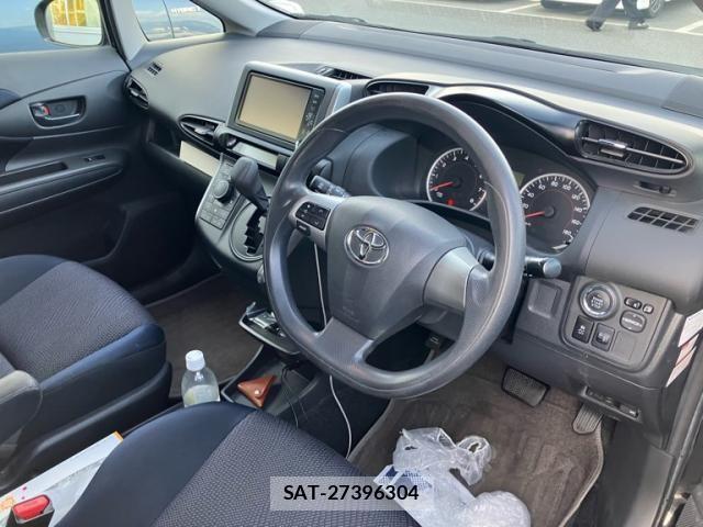 Toyota WISH 2013-03 7227459-10