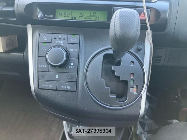 Toyota WISH 2013-03 7227459-24