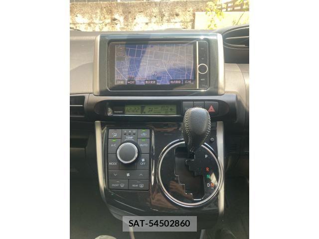 Toyota WISH 2012-07 7227458-18