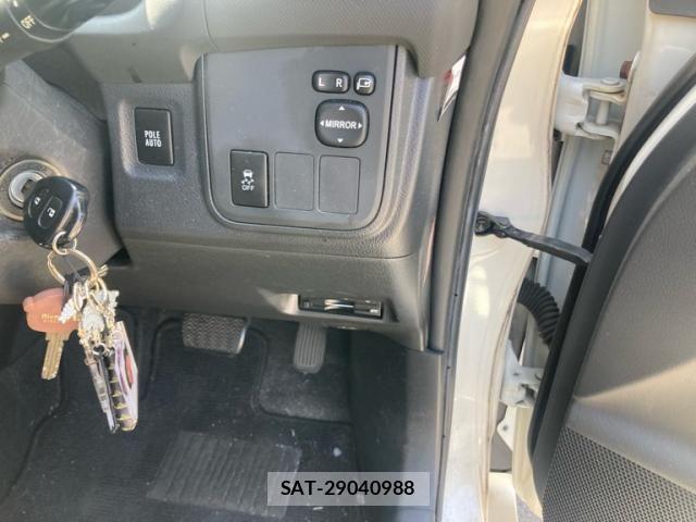 Toyota WISH 2009-07 7227451-12