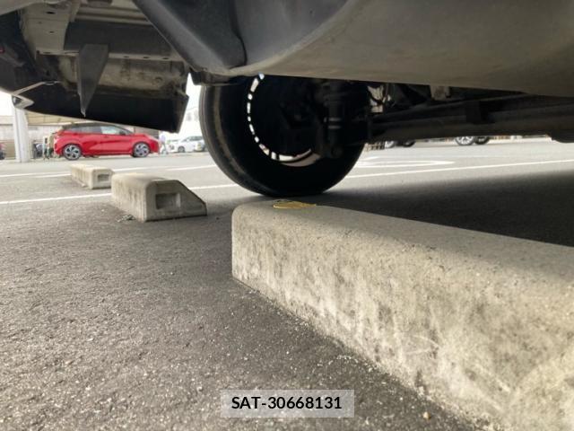 Toyota WISH 2013-11 7227462-10