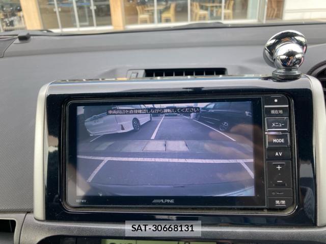 Toyota WISH 2013-11 7227462-21