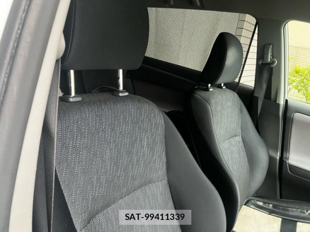 Toyota WISH 2009-08 7252914-11